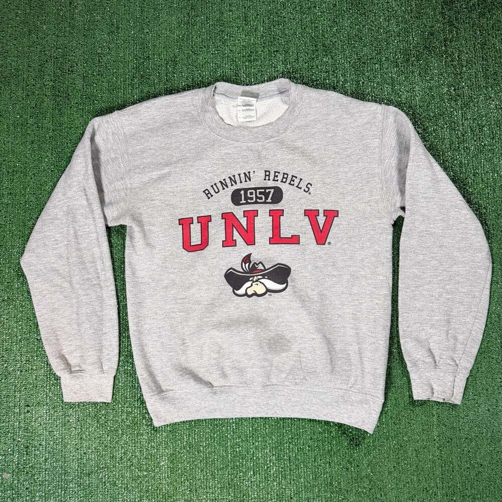 Gildan UNLV Runnin' Rebels Sweatshirt Size Small Gray Heavy Blend